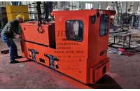 湘潭5噸礦用電機車用的什么牽引電機？